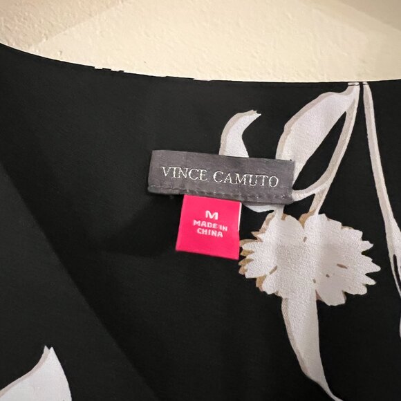 Vince Camuto Floral Ruffle Sleeve Blouse - Size M - Picture 5 of 6